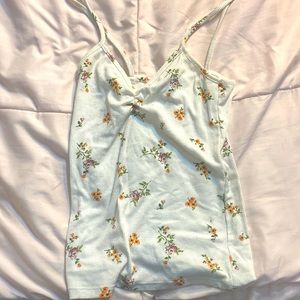 Rue 21 women’s tank top, size large, white with florals